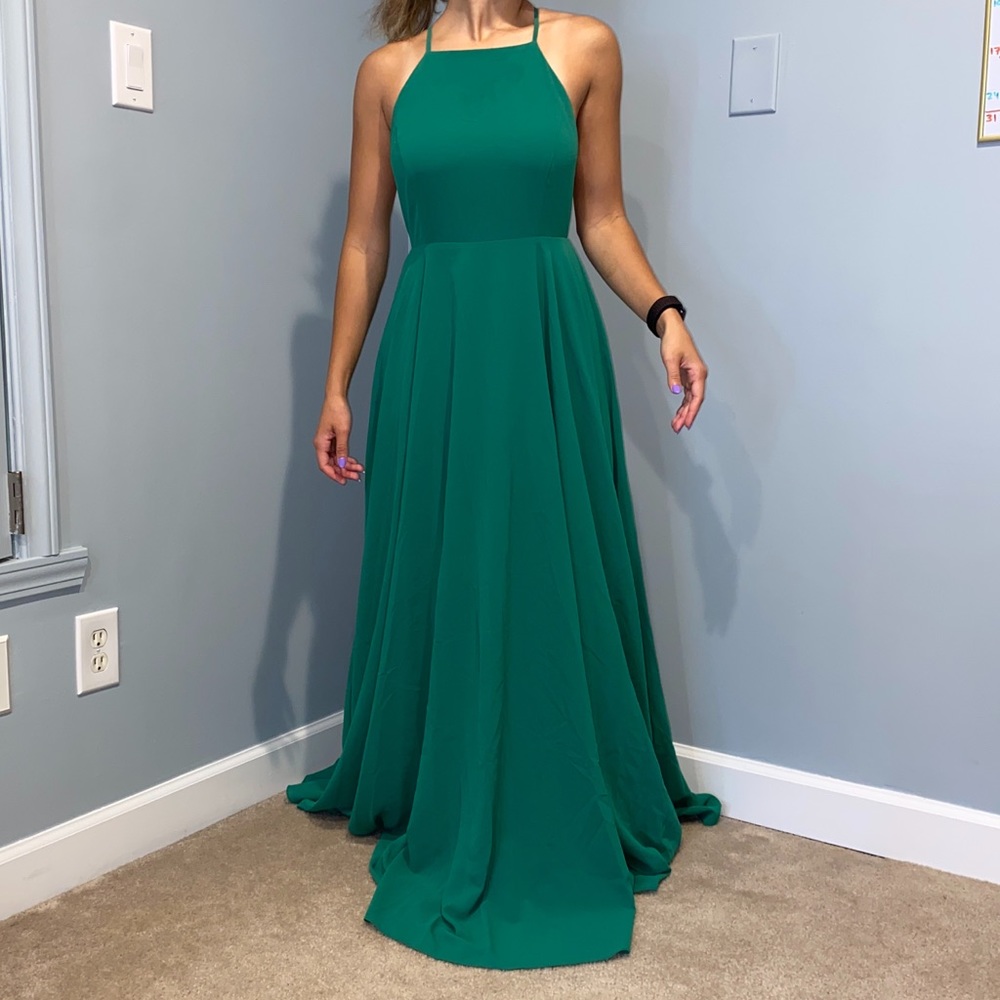 Lulus high neck backless green formal dress Small